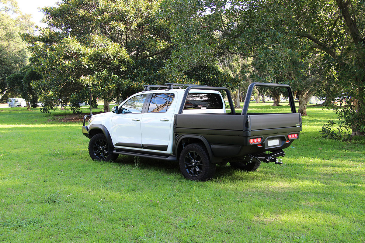 Dual cab Toyota HiLux with matte black SUB