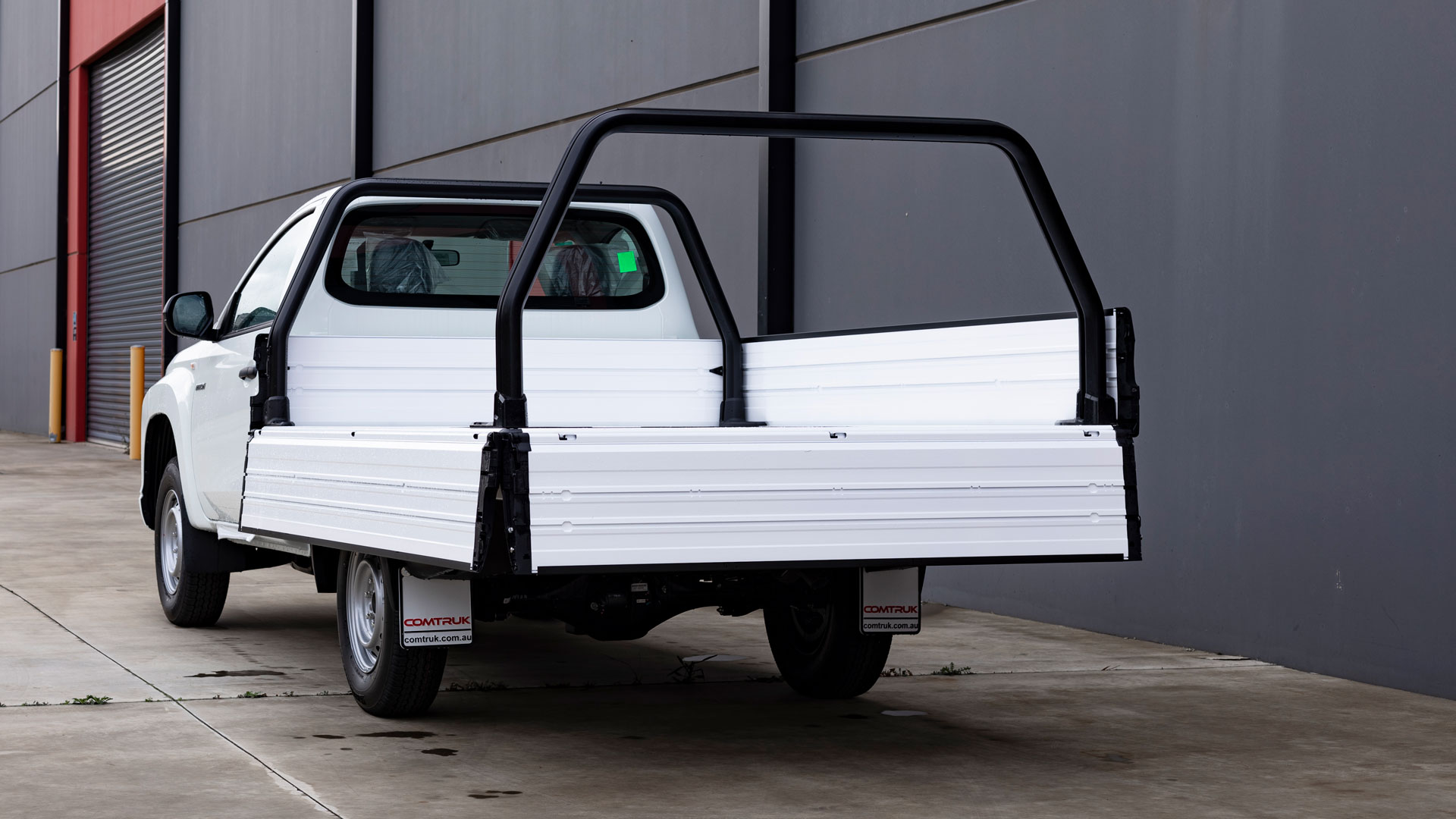 SUB alloy tray on Mitsubishi