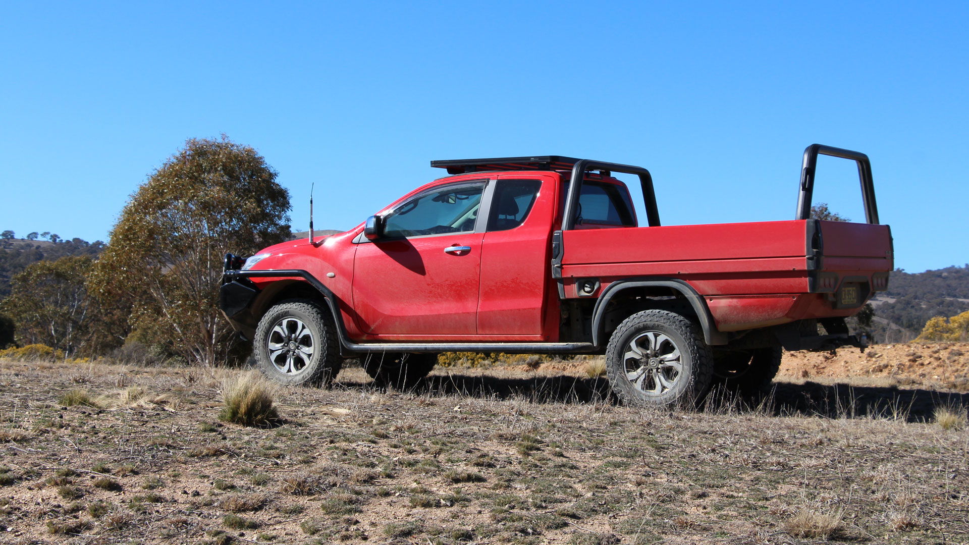 red SUB ute tray