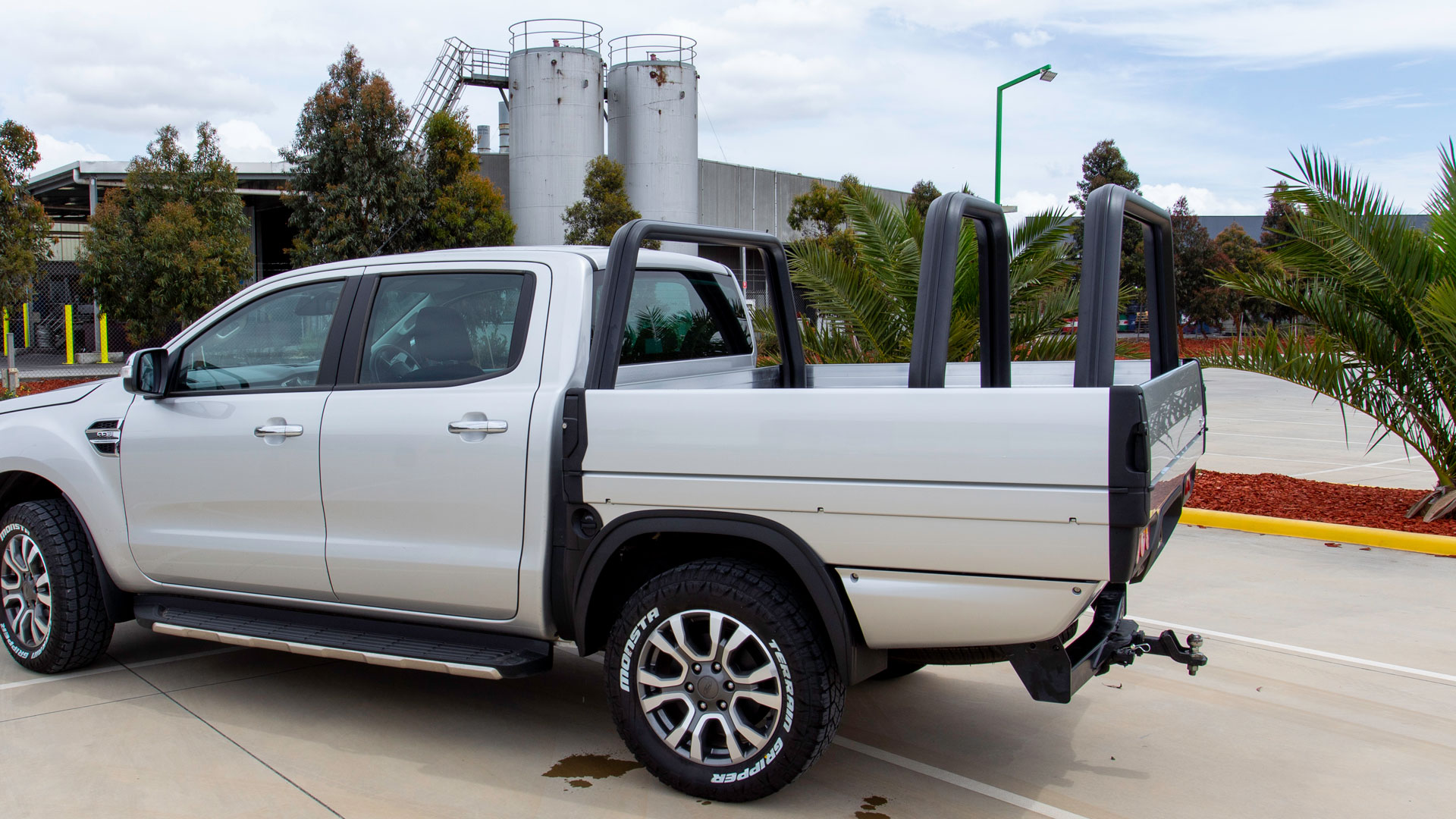 SUB alloyt tray on a grey Ford Ranger