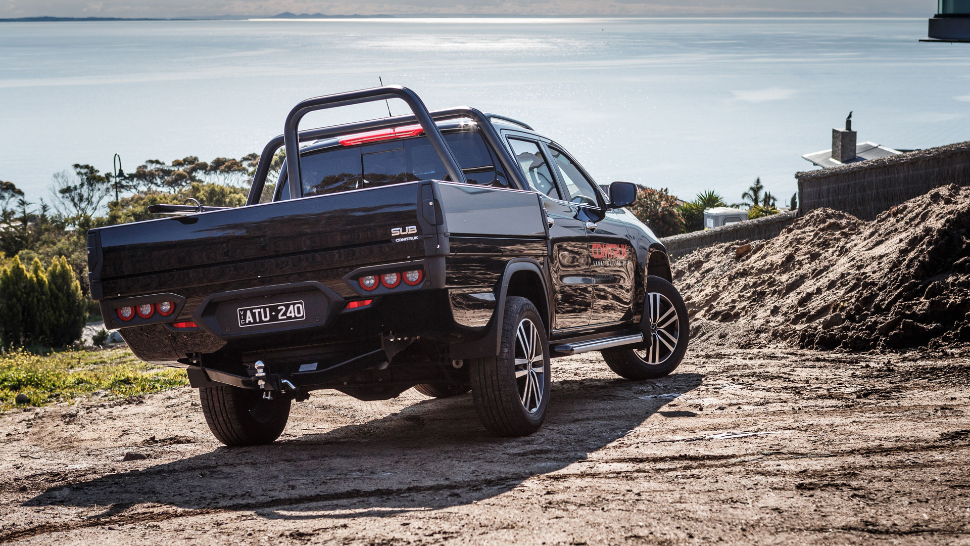 alloy tray on X-Class pick up